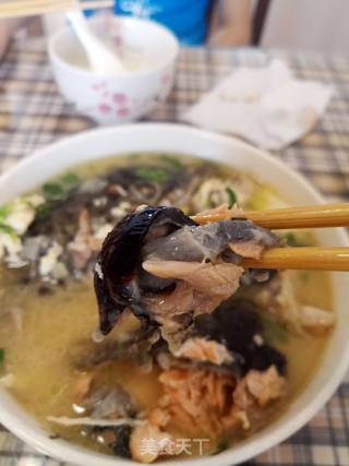 三文鱼头炖豆腐的做法步骤：9