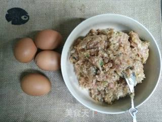 黄金蛋饺的做法步骤：1