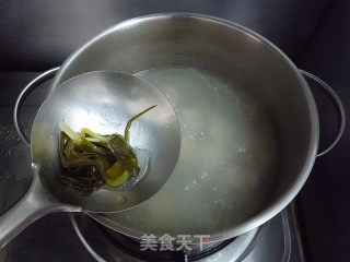 丝瓜菌菇排骨汤的做法步骤：5