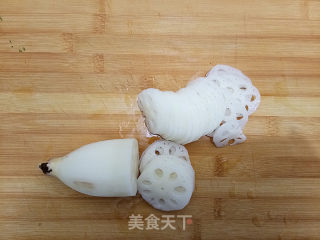 泡椒藕片的做法步骤：2