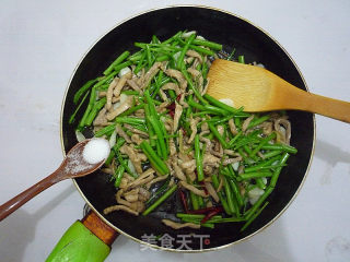 空心菜炒肉丝的做法步骤：10
