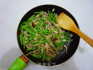 空心菜炒肉丝的做法步骤：11