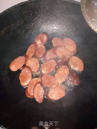 腊肠炒豆角的做法步骤：3