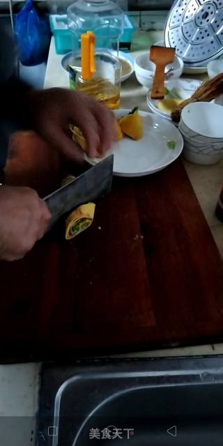 蛋饼生菜卷的做法步骤：7