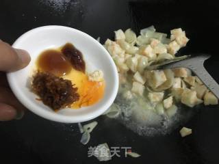 墨鱼胶炒百合的做法步骤：11