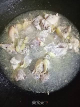 鸡汤的做法步骤：2