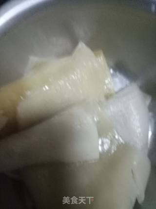 妈妈的味道：拌肉皮的做法步骤：1