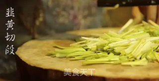 韭黄炒虾仁的做法步骤：1