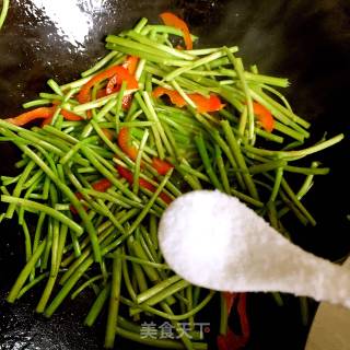 清炒芦蒿的做法步骤：6