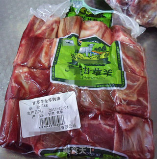 小锅炖羊肉的做法步骤：1