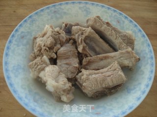 鱼翅排骨汤的做法步骤：4