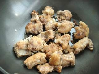 菠萝咕咾排骨的做法步骤：8