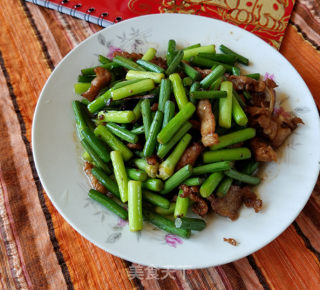 肉炒蒜毫的做法步骤：5