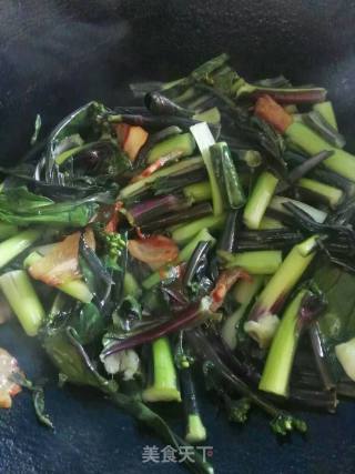 腊肉炒菜苔的做法步骤：7