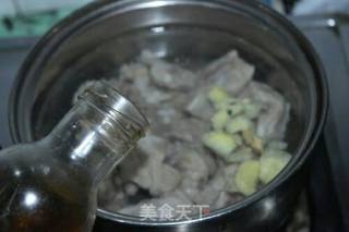 山药木耳骨头汤的做法步骤：4