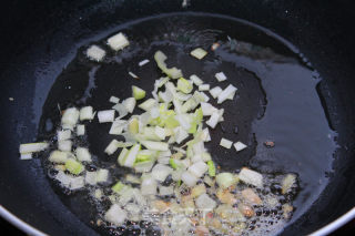 儿时的情感菜——荠菜炖土豆的做法步骤：5