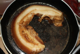 青椒回锅肉的做法步骤：1