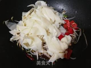炒凉皮的做法步骤：8