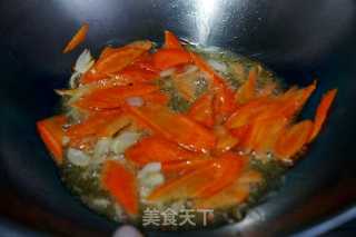 元蘑炒青椒的做法步骤：4