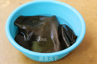 新春开胃菜，凉拌海带丝的做法步骤：2