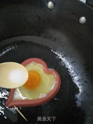 爱心火腿鸡蛋的做法步骤：7