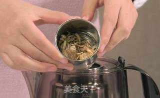 人参当归茶的做法步骤：3