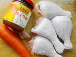 叉烧鸡腿卷的做法步骤：1