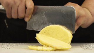 四人厨丨咖喱鸡的做法步骤：1