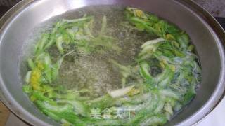 炝拌土豆芹菜的做法步骤：4