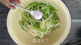 炝拌土豆芹菜的做法步骤：9