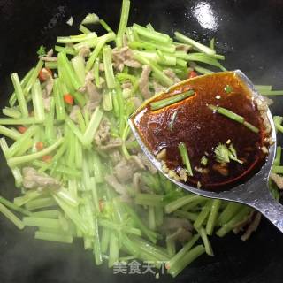 芹菜肉丝的做法步骤：9