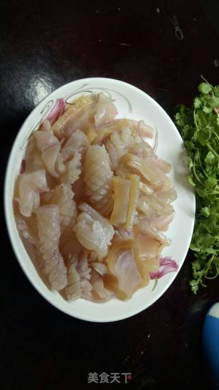 小炒鱿鱼的做法步骤：3