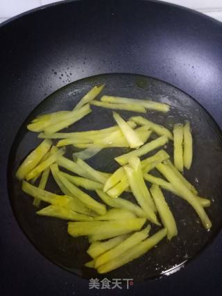 老黄瓜土豆汤的做法步骤：2