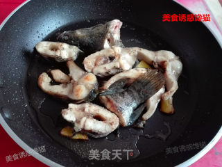 斑鱼汤的做法步骤：2