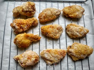 酥皮鸡翅--烤箱的做法步骤：11