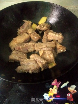 土豆蒸排骨的做法步骤：3