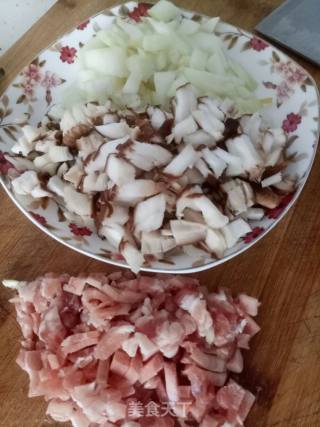 香菇猪肉酱的做法步骤：1
