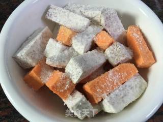 金玉满堂 糕烧番薯芋的做法步骤：2