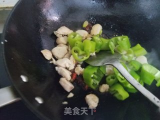 辣子鸡丁的做法步骤：7