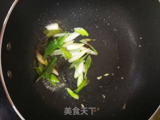 食材简单，但香味特别～尖椒炒鸡蛋的做法步骤：6