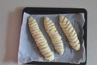 肉松辨子面包的做法步骤：11