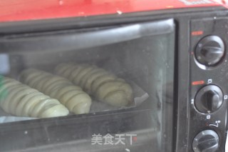 肉松辨子面包的做法步骤：14