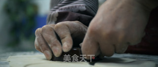 年味食足：捏油角的做法步骤：3