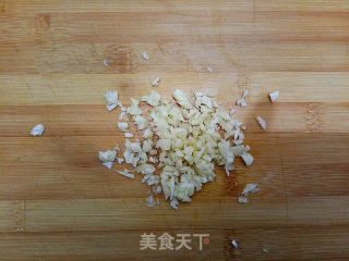 蒜蓉荷兰豆的做法步骤：2