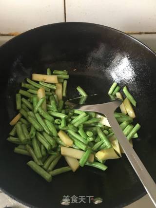 豆角焖面的做法步骤：5