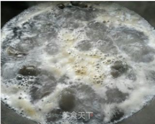 田螺猪肉丸——田螺塞肉的方便吃法的做法步骤：1
