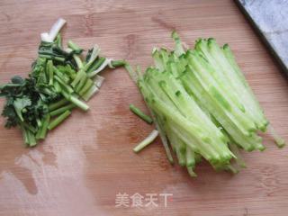 鸡丝萝卜汤的做法步骤：8