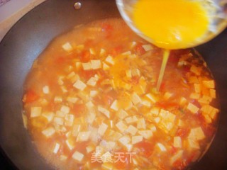 西红柿豆腐汤的做法步骤：11