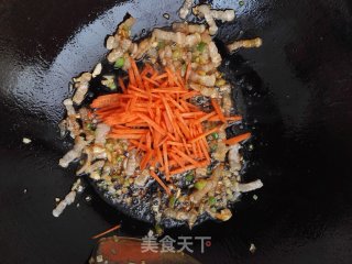 猫耳朵炒五花肉的做法步骤：9