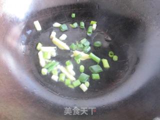 蘑菇盖面的做法步骤：4